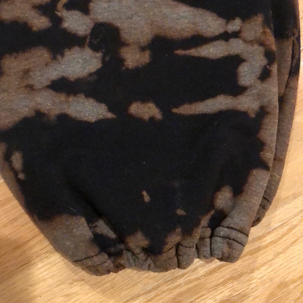 Bleached Sweat Suit (S Crew) - Picture 4 of 6